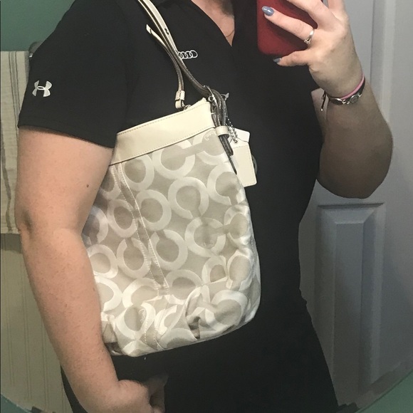 NWT COACH BUCKET BAG WITH DUST BAG - Picture 6 of 6